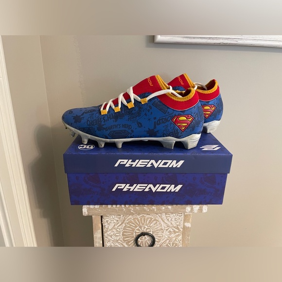 Superman Football Cleats - Velocity 2.0 by Phenom Elite - Mens 7 - Picture 2 of 6